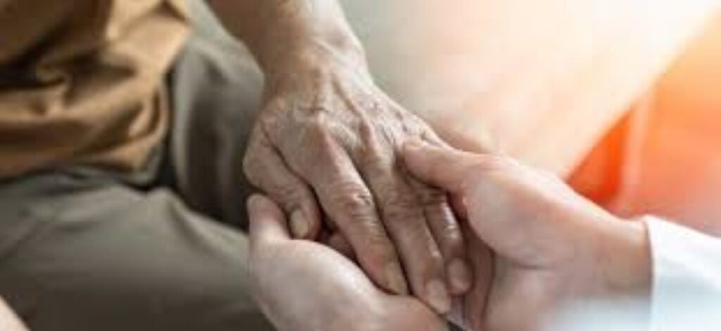 Gravi carenze igieniche riscontrate da un’ispezione della Asl, il comune chiude una comunità per anziani