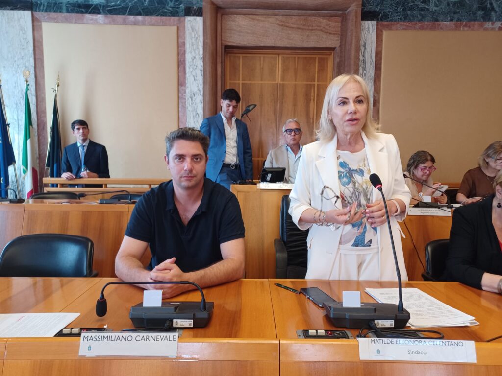 Il Consiglio comunale approva la modifica del Dup, il sindaco Celentano: “Investiamo in nuove assunzioni e potenziamento dei servizi”