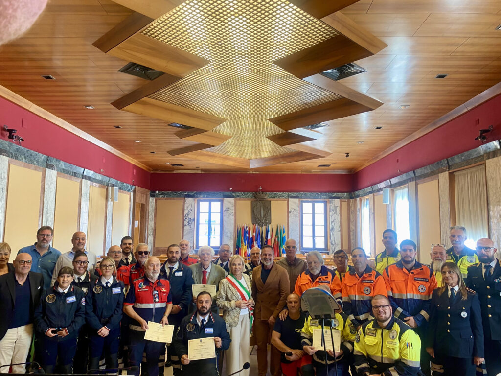 Latina, attestati di merito ai volontari della Protezione civile